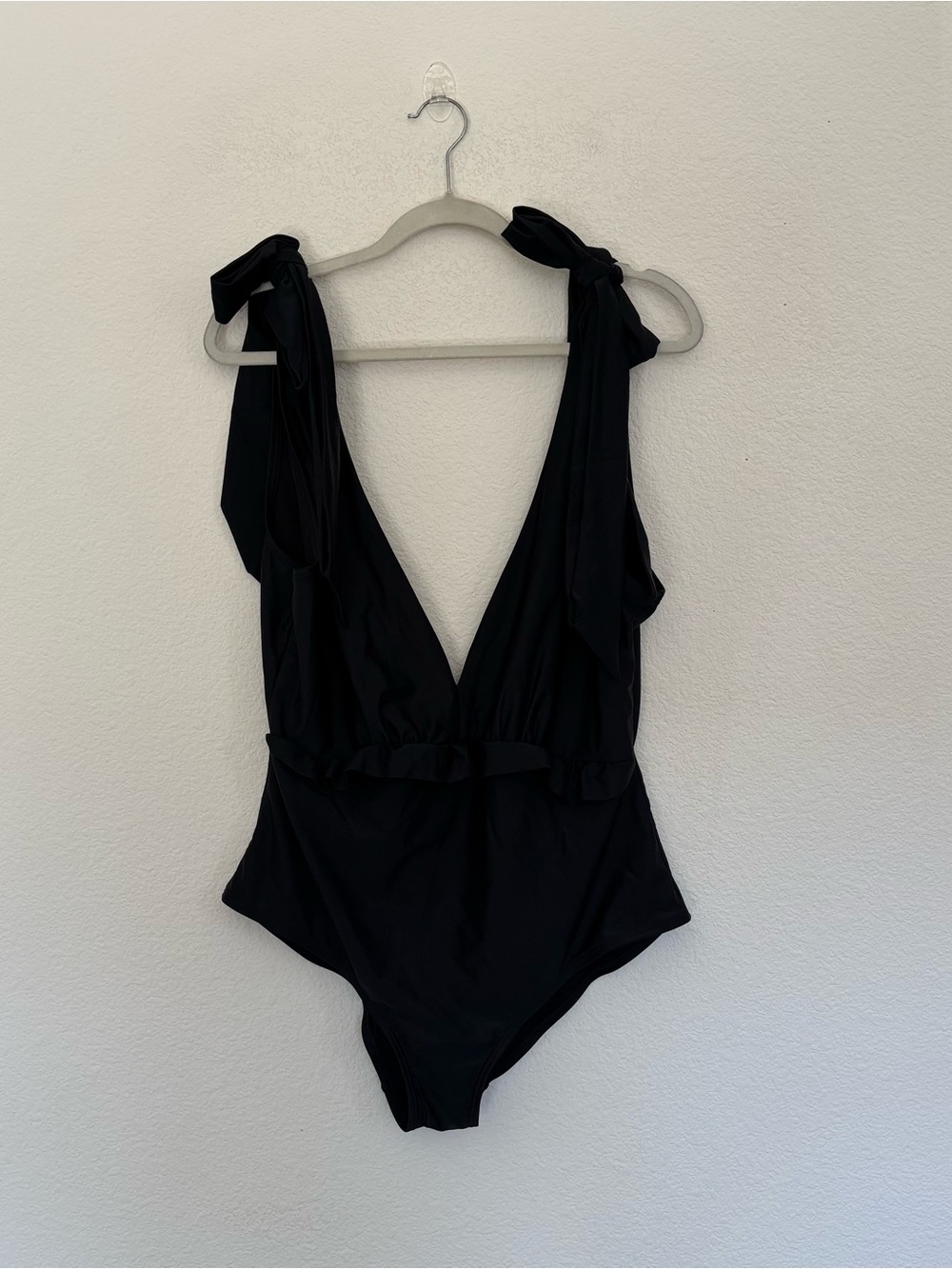 Unique Vintage Black Plunge One Piece Swimsuit NWT - Picture 3 of 10